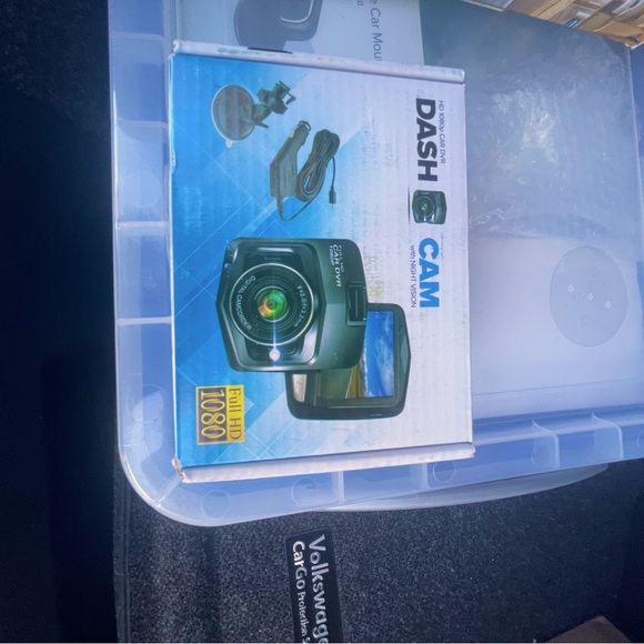 Dash Cam - Picture 2 of 4
